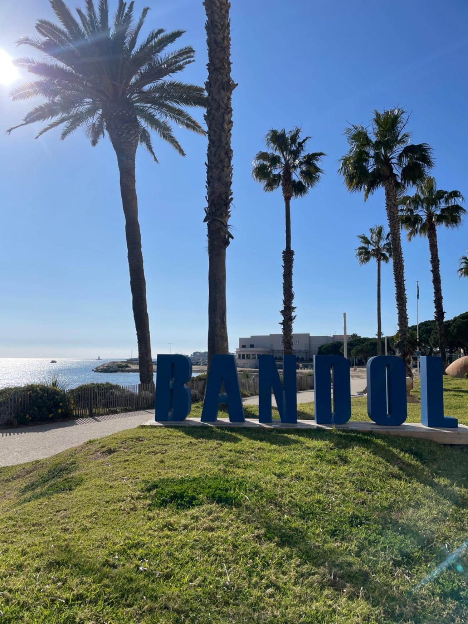 Apartamento 21 - Tres Agreable Rdc Avec Terrasse Et Parking Bandol Exterior foto